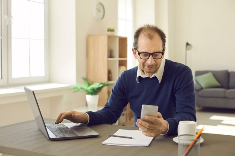 Knops: "Mede-overheden zelf verantwoordelijk voor toegankelijkheid apps"