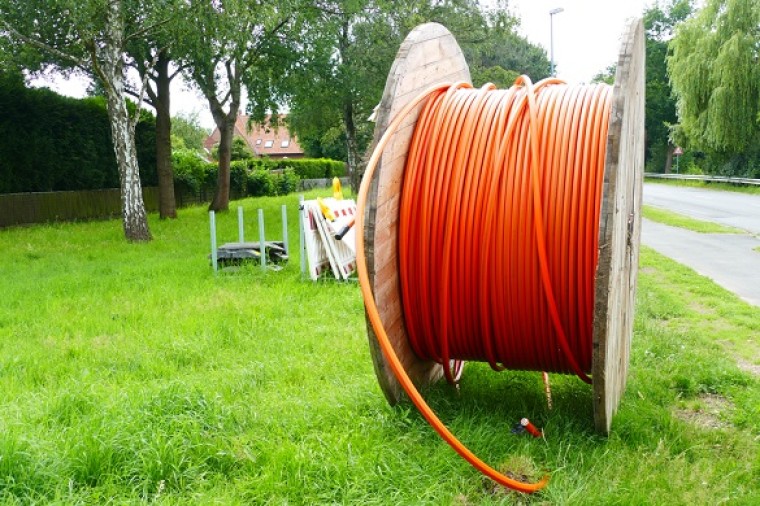 Versnelling uitrol glasvezelnet door joint venture KPN en ABP