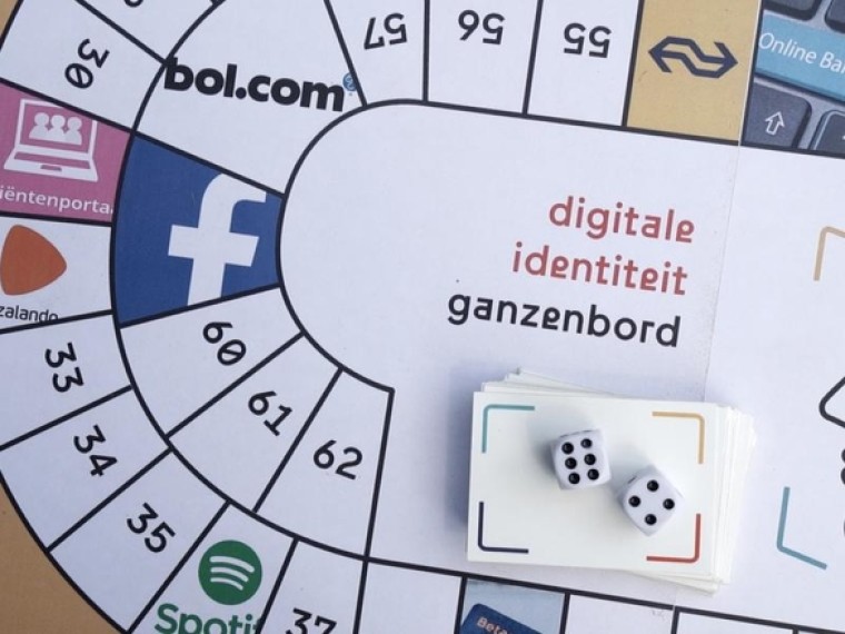'Onze digitale identiteit staat op het spel'
