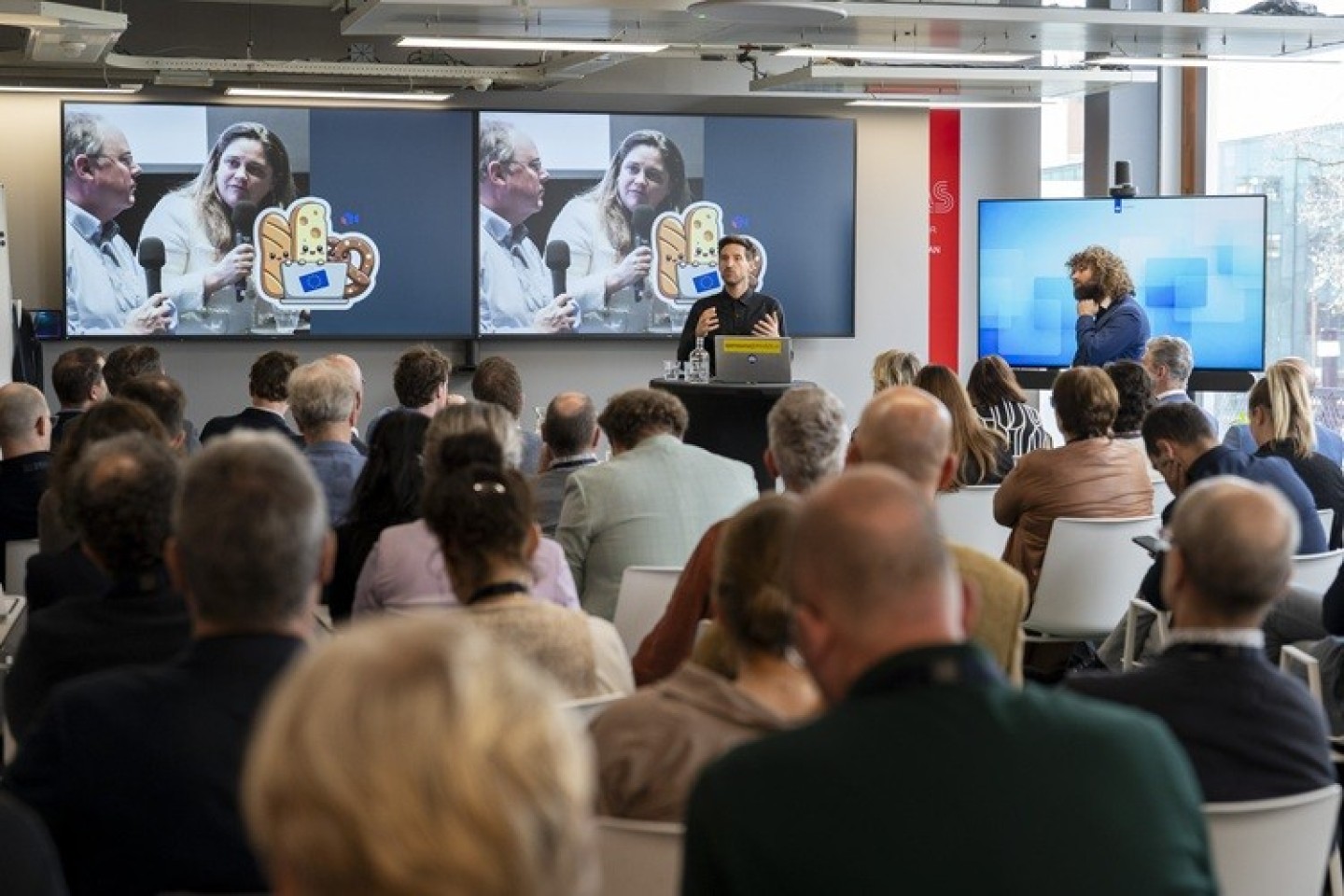 Jacco Brouwer (VNG Realisatie ) en Boris van Hoytema (BZK) 
