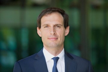 Hoekstra deelt DNB-zorgen over techreuzen