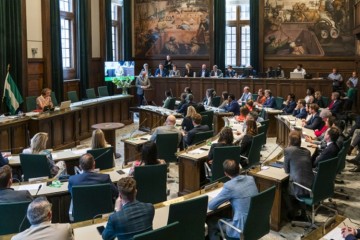 Raadsinformatiesystemen kunnen beter en betaalbaarder