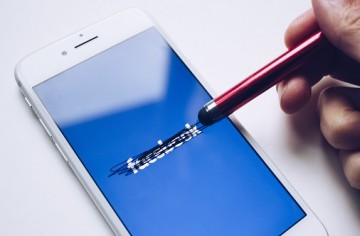 De overheid moet voor eigen kanalen zorgen