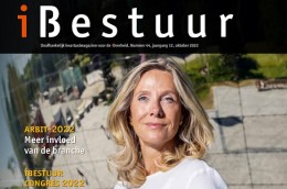 iBestuur Magazine #44 met AT-baas Angeline van Dijk