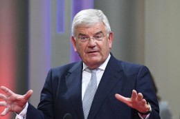 Gastheer Jan van Zanen: Digitale transitie met menselijke maat