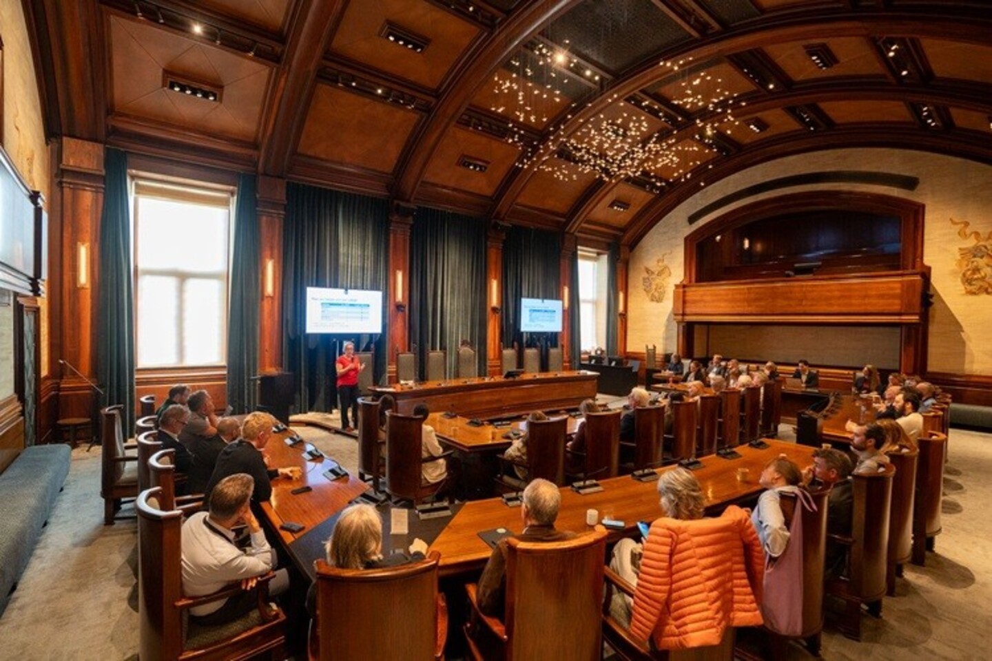 Presentatie in de raadszaal