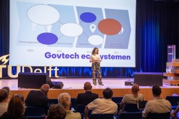 Keynote Anne Fleur van Veenstra: ‘Mens centraal zetten is super complex’