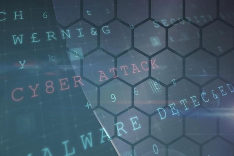 Digitale waarschuwing met 'cyber attack' en 'detected' tekst op technologische achtergrond.