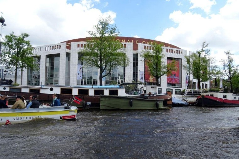 Amsterdam deelt onderzoek naar taalmodellen