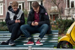 ‘Grondrechten bij minimumleeftijd sociale media in geding’