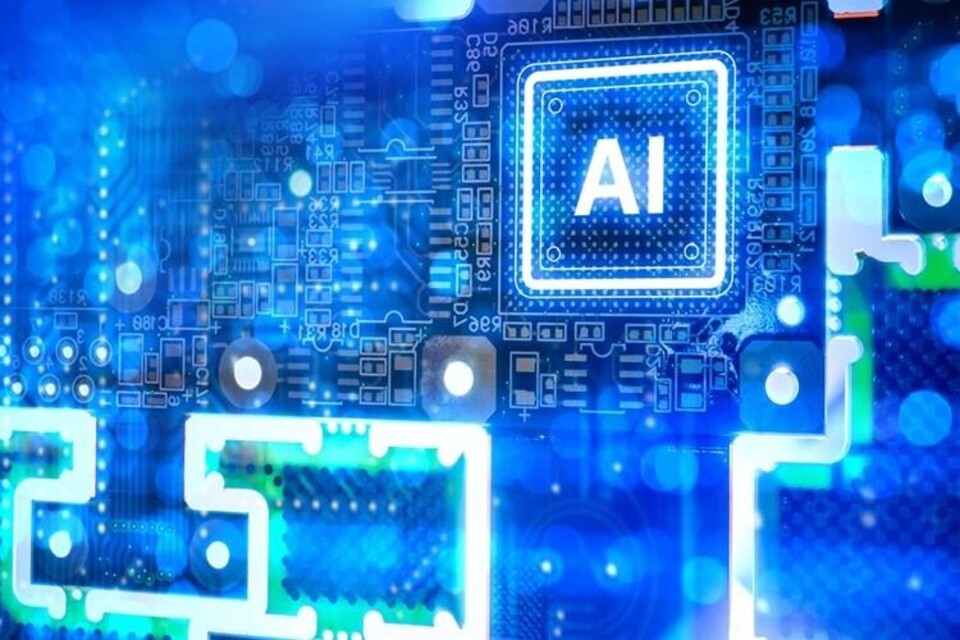 Computerchip met AI-label in blauw neonlicht op technologische achtergrond