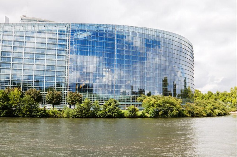 Europarlementariërs willen dat EU snel eigen AI ontwikkelt