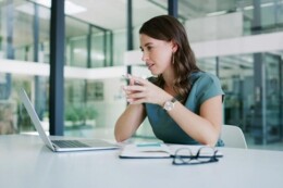 Rijk stuurt op soevereine digitale werkplek, maar fundament nog niet op orde