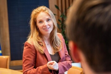 Kabinet ziet risico's voor grondrechten bij identificatieplicht sociale media