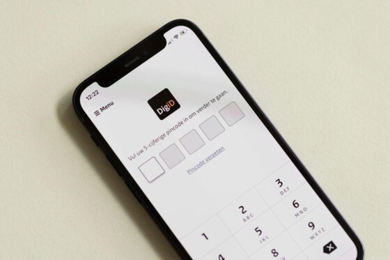 Leeftijd en opleiding kleuren gebruik van sterker DigiD