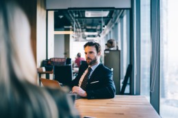 Eigen regie of SLA? Kies de beste route voor IT-beheer