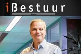 iBestuur Magazine #49 met o.a. René Steenvoorden (UWV) en Jos de Groot (EZK)