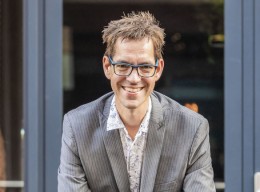 Stap in die achtbaan