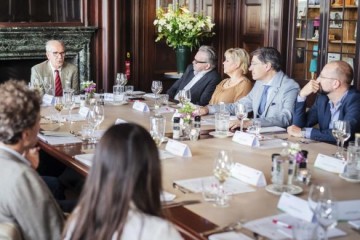 Overheid zoekt sweetspot tussen persoonlijk en digitaal