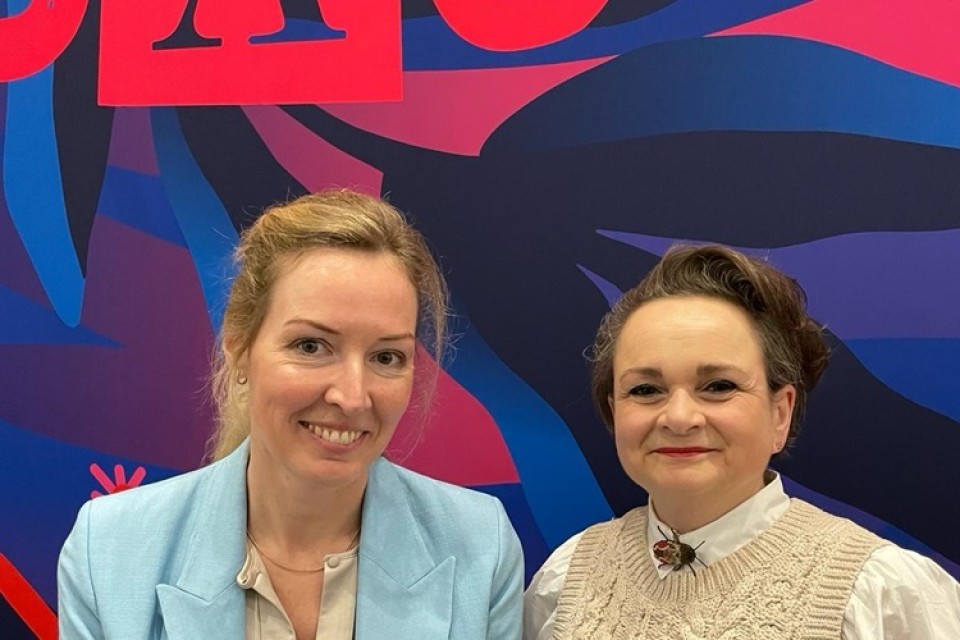 Eva Heijblom en Alexandra van Huffelen in Texas|Eva Heijblom|||