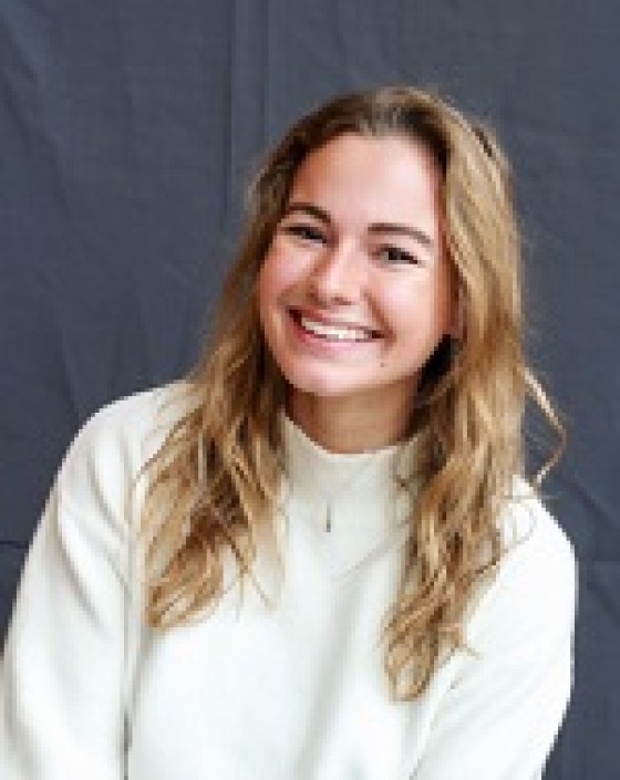 De slager keurt zijn eigen vlees, ook in Den Haag