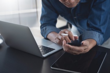 Ambtenaren moeten ‘risicobewust’ omgaan met social media