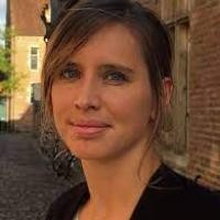 Véronique Van Vlasselaer